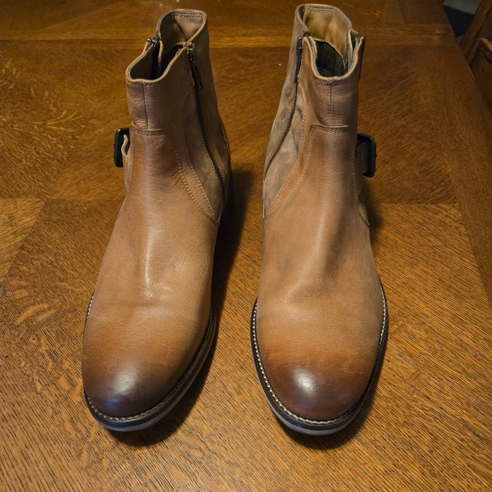NIB Mens Leather Ankle Boot